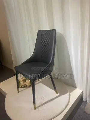 All-Black Vip Dining Chair
