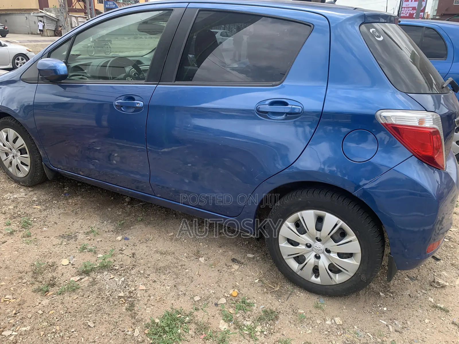 Toyota Yaris 2012 Blue