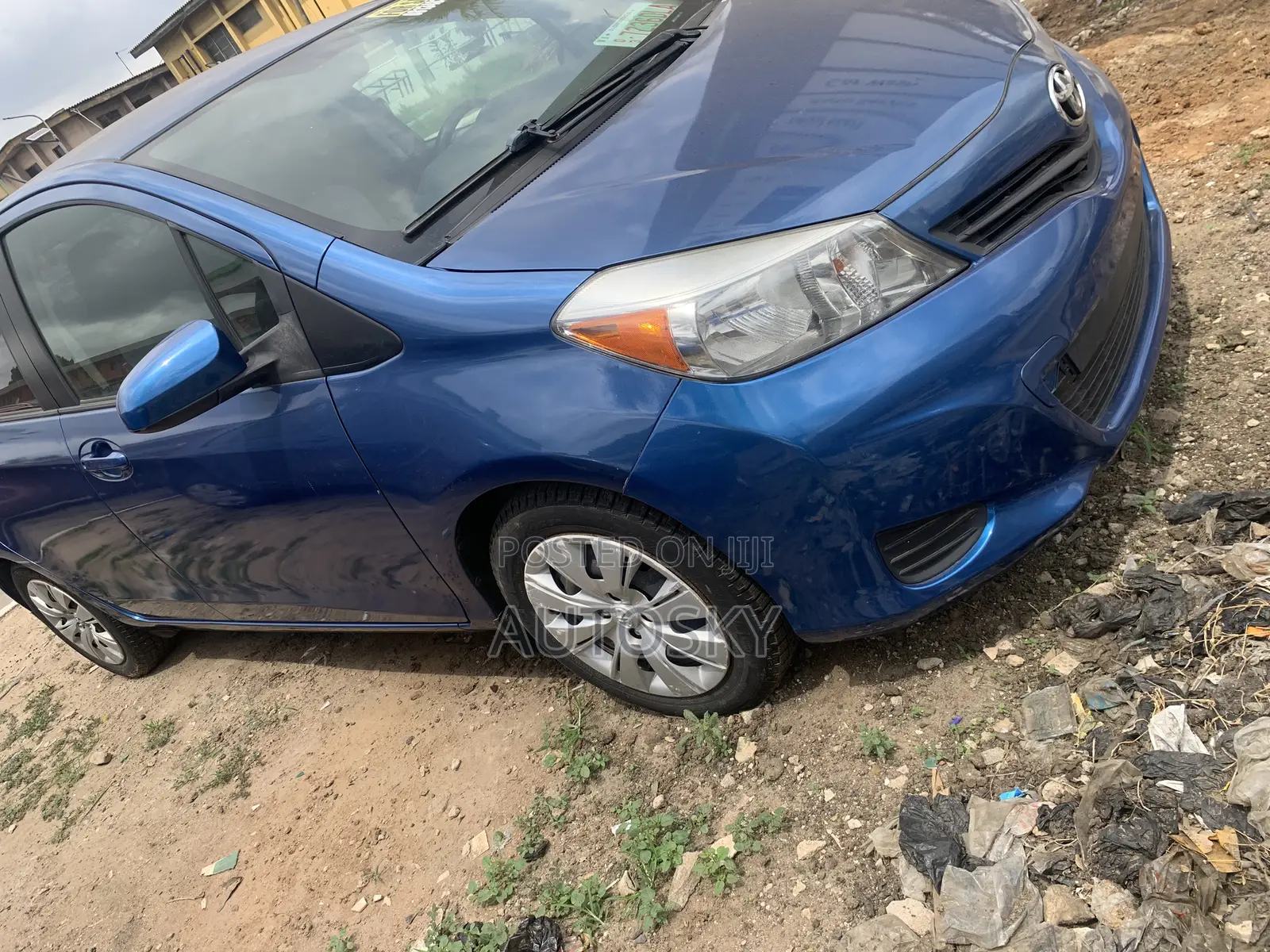 Toyota Yaris 2012 Blue