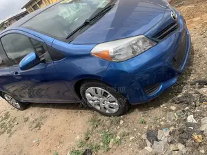 Toyota Yaris 2012 Blue