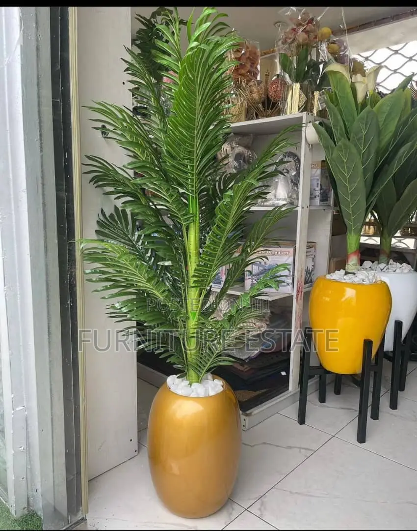 Exclusive Modern Foreign Flower Vase