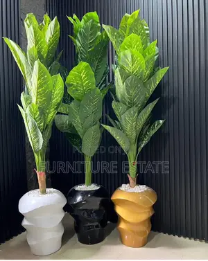 Exclusive Foreign-Inspired Flower Vase