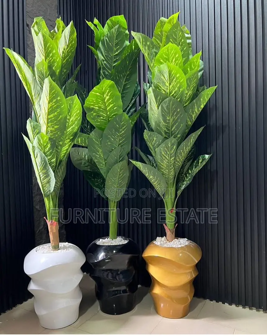 Exclusive Foreign-Inspired Flower Vase
