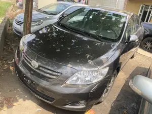 Toyota Corolla Altis 2010 Gray
