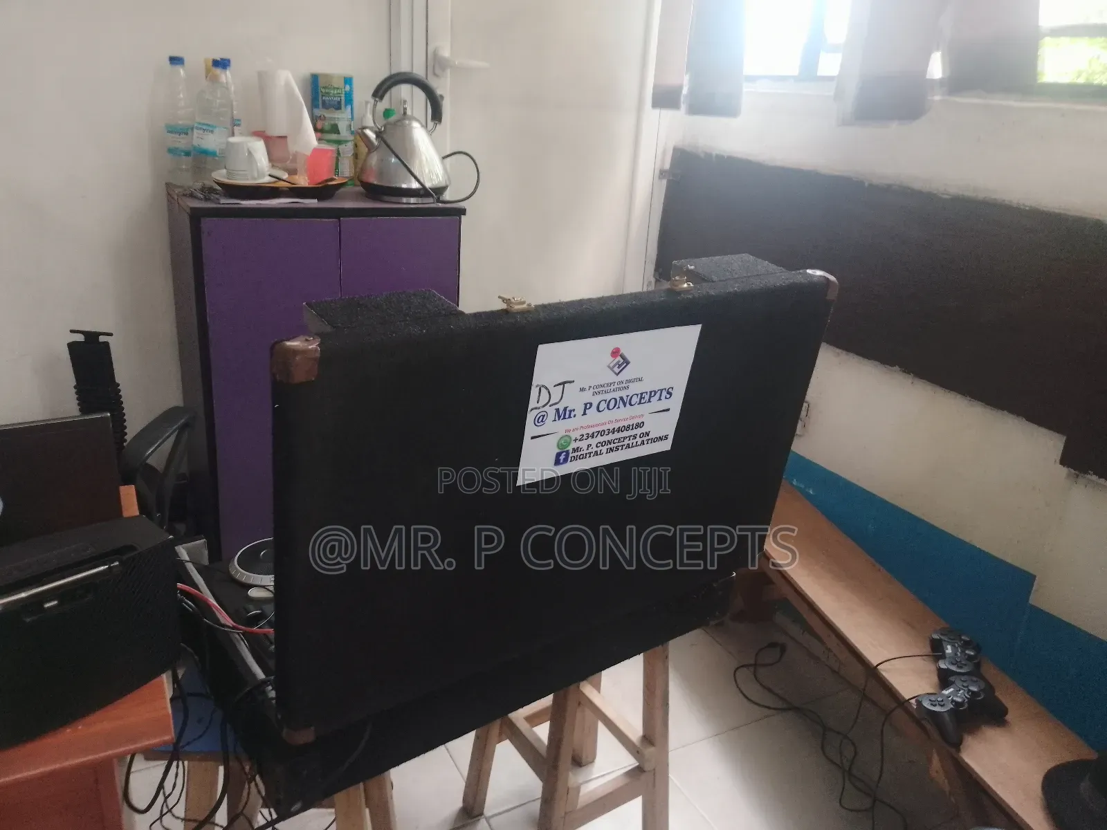 Dj at Mr. P. Concepts