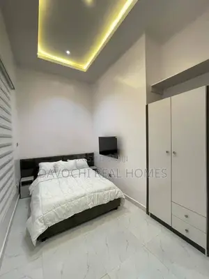 4 Bedroom Duplex With Spacious Kitchen