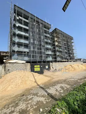 5bdrm Apartment in Ikate for sale