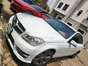 Mercedes-Benz C300 2010 White