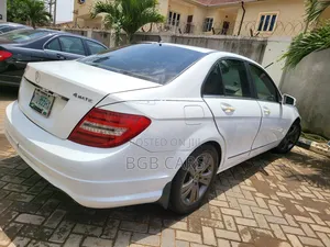 Mercedes-Benz C300 2010 White