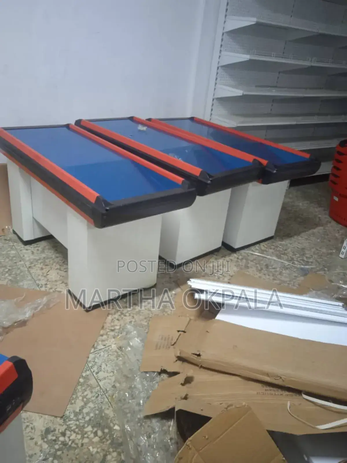 Cashpoint Table