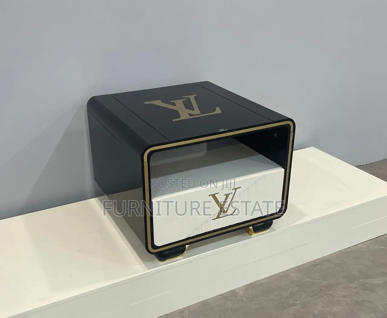 Exclusive Compact Mini Centre Table