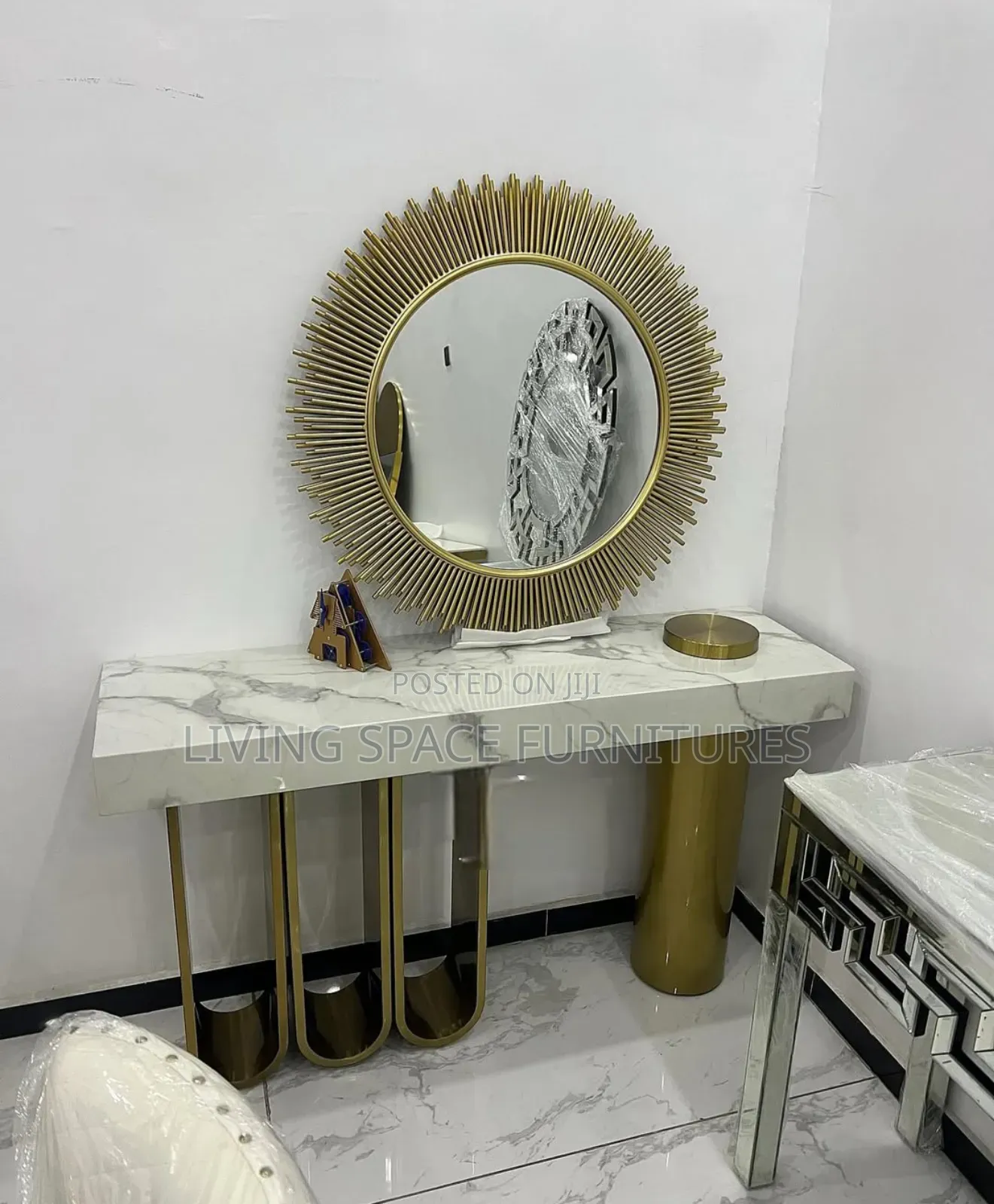 Executive High Quality Marble Top Console Mirror Set