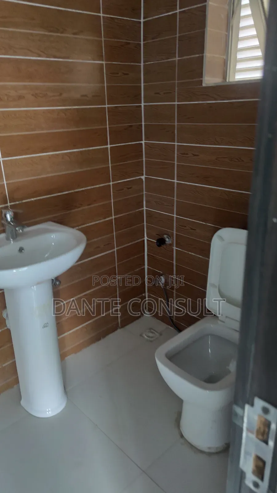 3bdrm Block of Flats in Lokogoma for sale