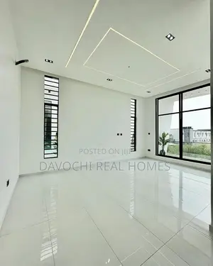 4bdrm Duplex in Ikota for rent