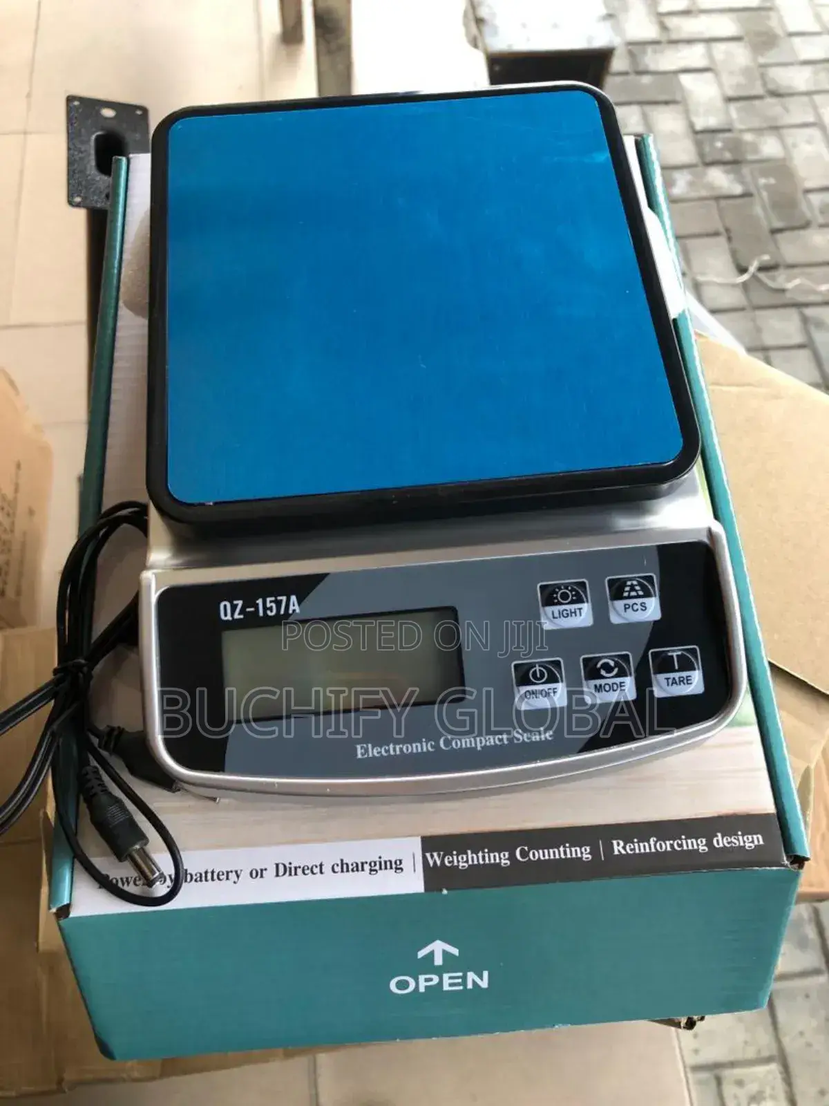Electronic Compact Scale
