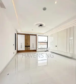 5bdrm Duplex in Ikota for sale