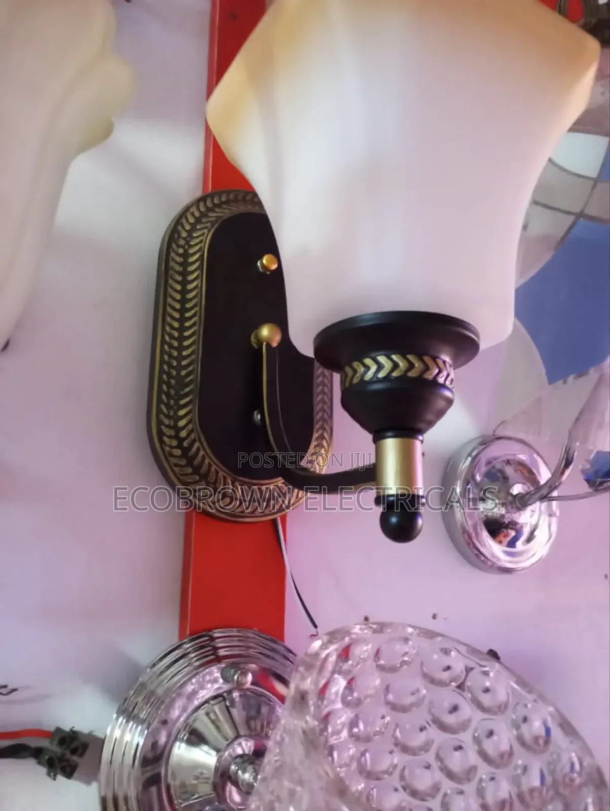 Cast Original Royal Wall Brackets Light
