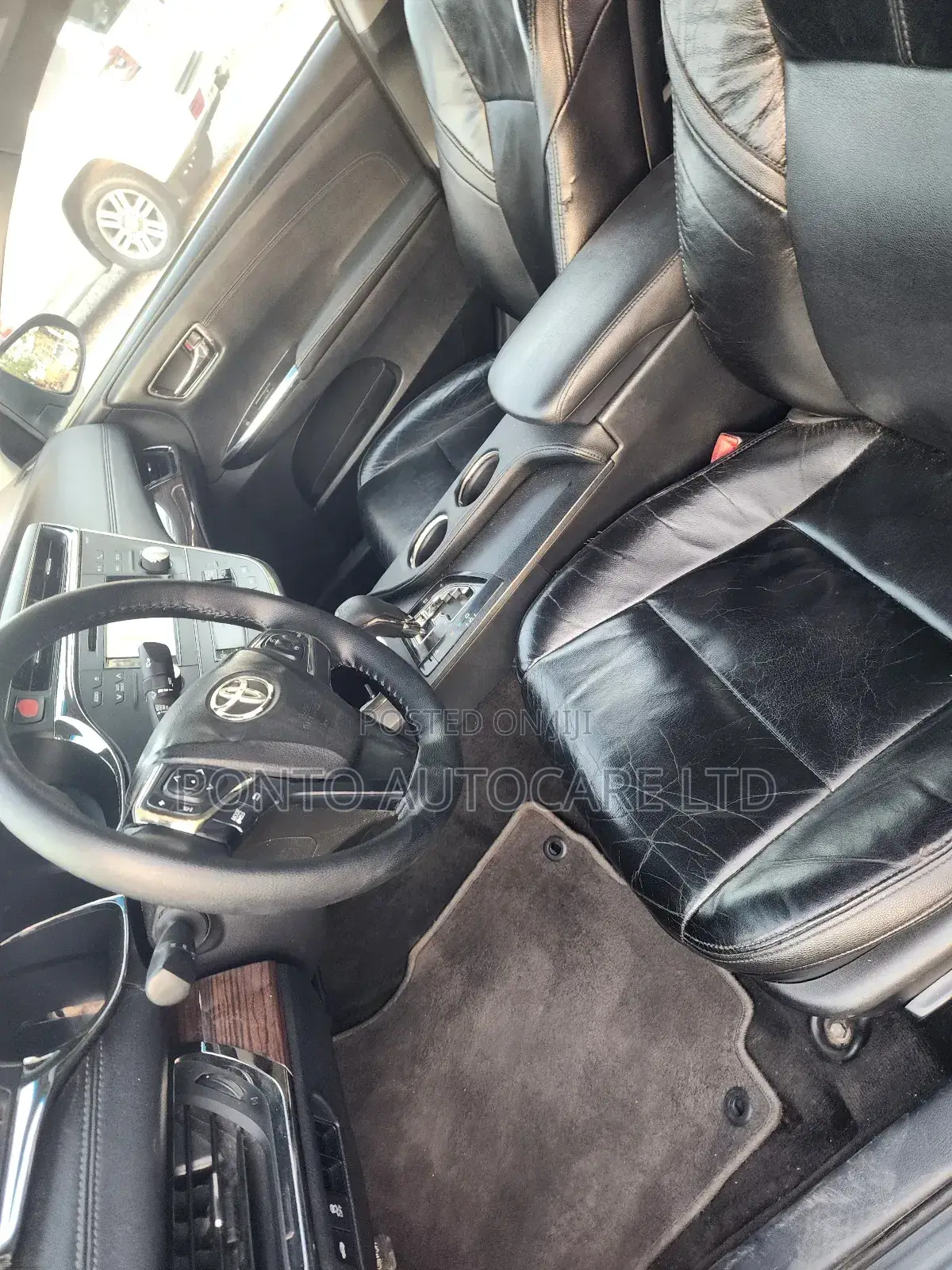 Toyota Avalon 2014 Black