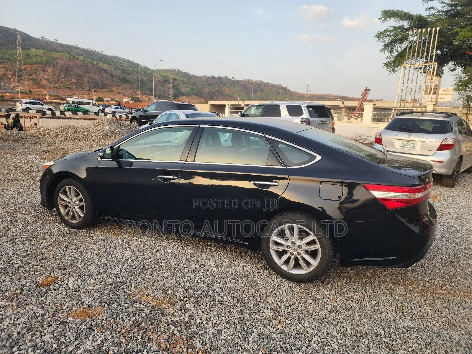 Toyota Avalon 2014 Black