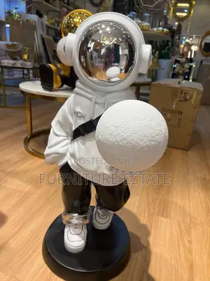 Astronaut Themed Décor