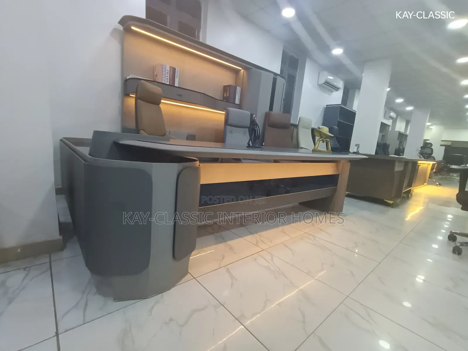 Director Table Set, With Led Light