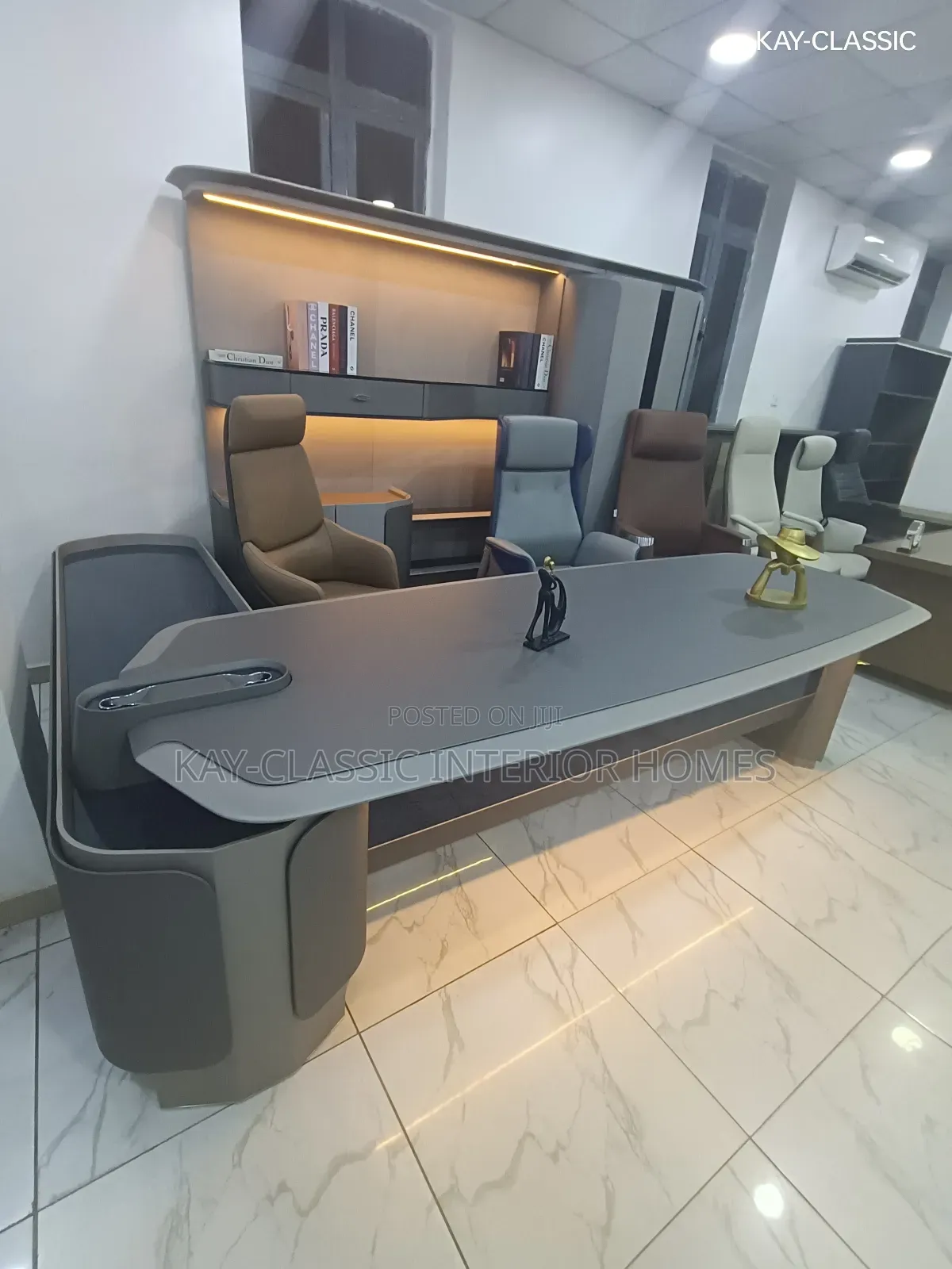 Director Table Set, With Led Light