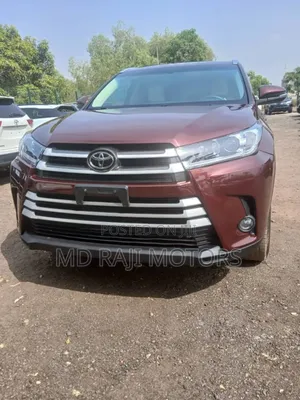 Toyota Highlander XLE 4x2 V6 (3.5L 6cyl 8A) 2018 Red
