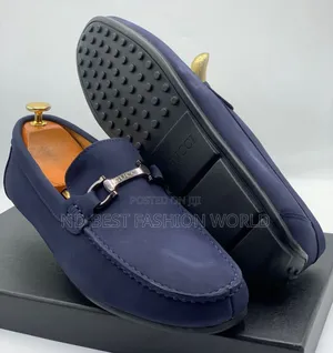 Gucci Flat Shoes