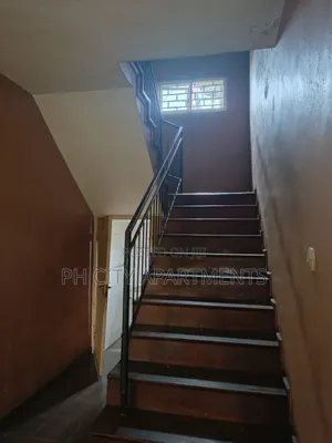 4bdrm Duplex in Presidential Estate, Port-Harcourt for rent