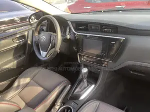Toyota Corolla SE 4dr Sedan (1.8L 4cyl Manual) 2017 Burgundy