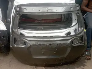 Boot Toyota Rav4 2015