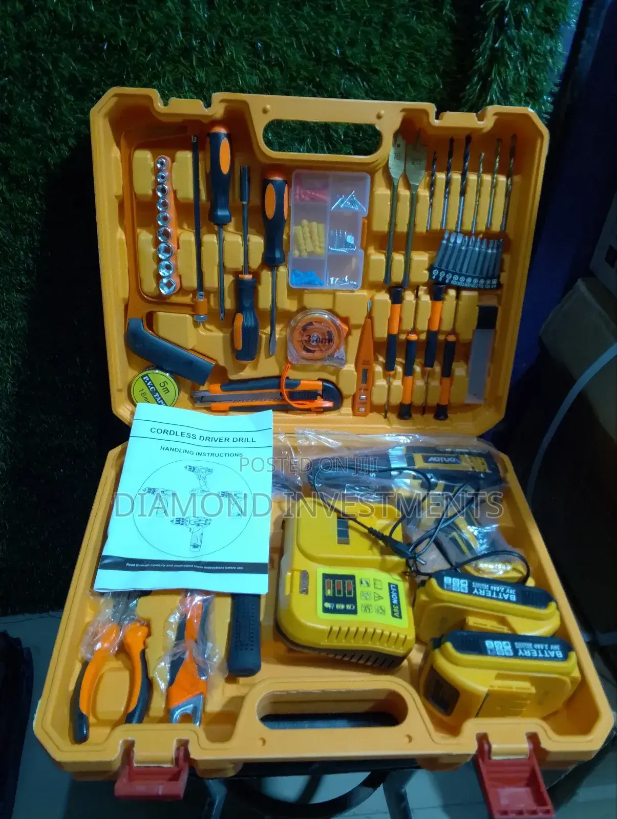 Dewalt Tools Box With Rechargeable Drilling Machine