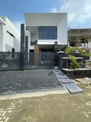 4bdrm Duplex in Chevron for sale
