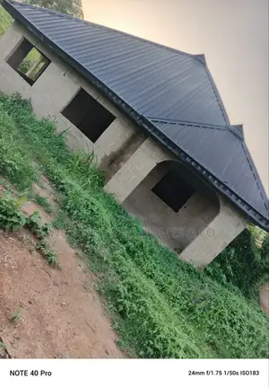 3bdrm Bungalow in Omodara Estate, Akure for sale