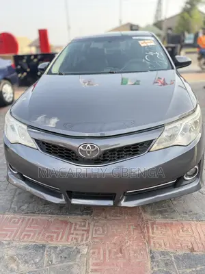 Toyota Camry 2014 Gray