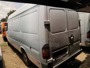 Mercedes-Benz Sprinter 2005 White