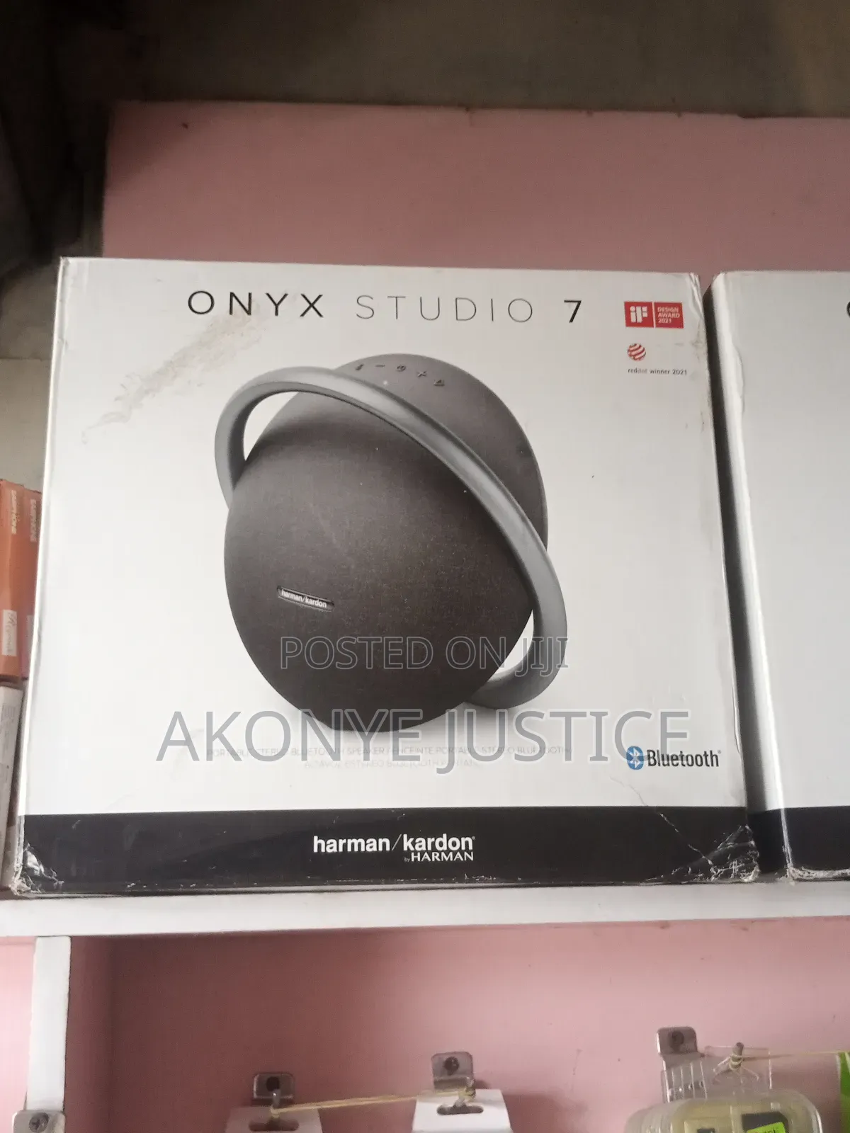 Onyx Studio 8