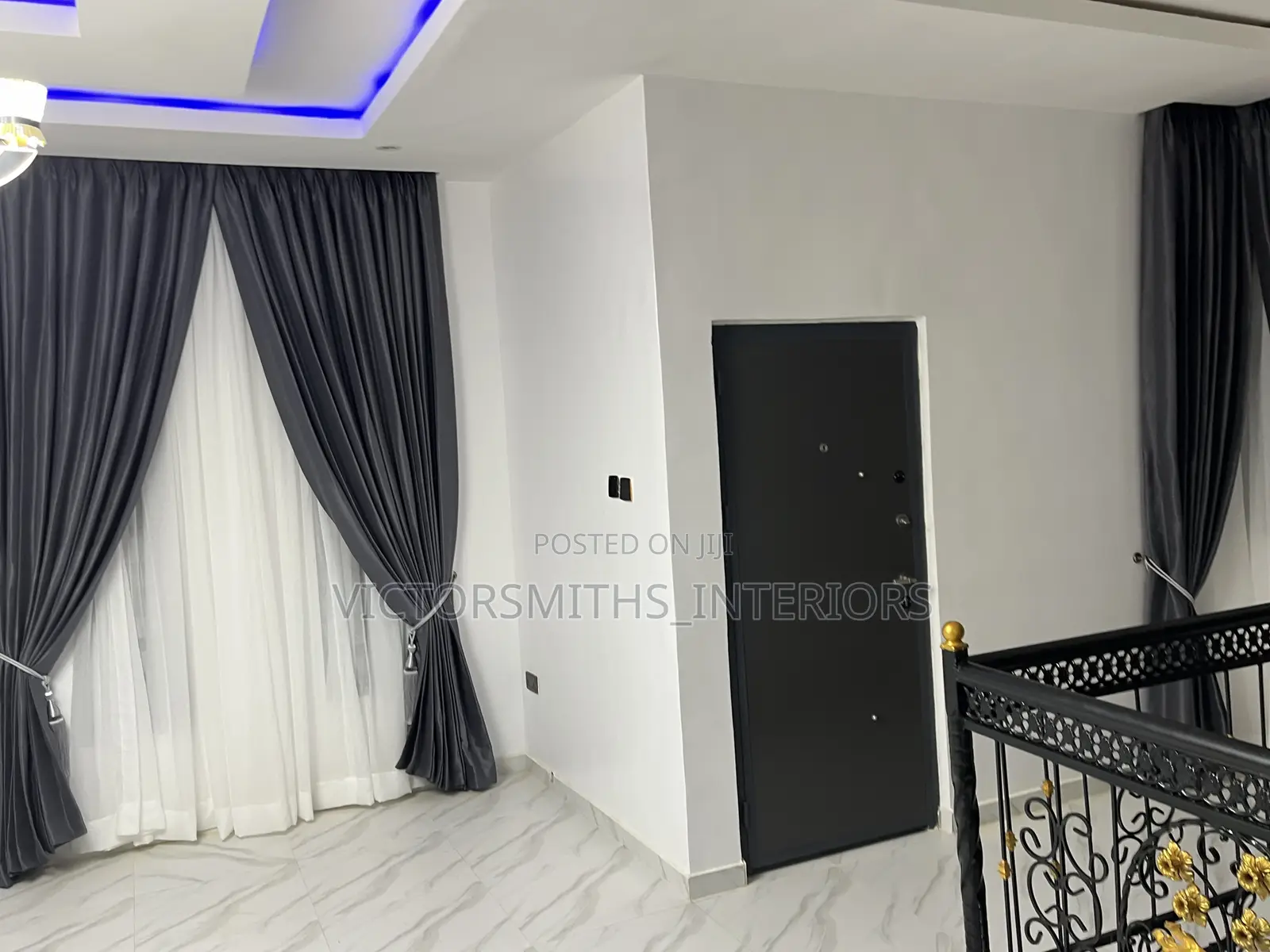 High Quality Gray 3pleeting Drapes