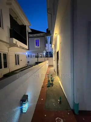 4 Bedroom Fully Detached Duplex for Sale