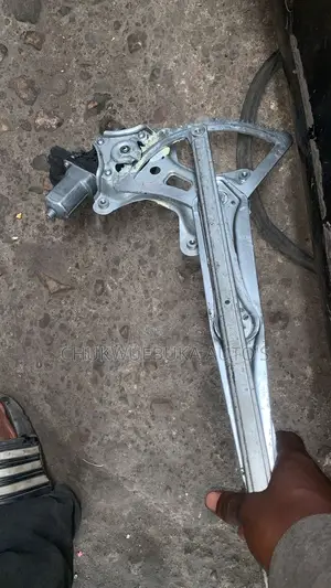 Door Glass Engine Rx 350 2018