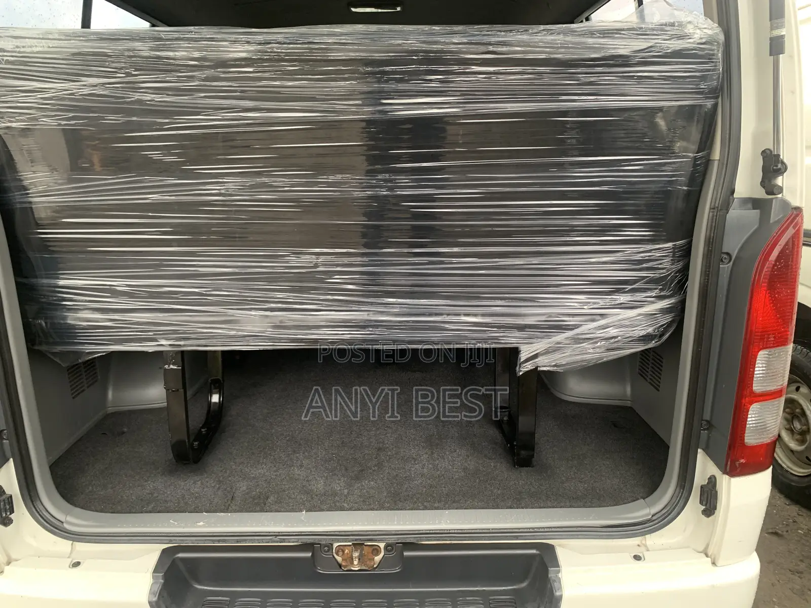 Toyota HiAce 2008 White