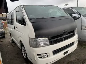 Toyota HiAce 2008 White