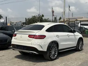 Mercedes-Benz GLE-Class 2016 White