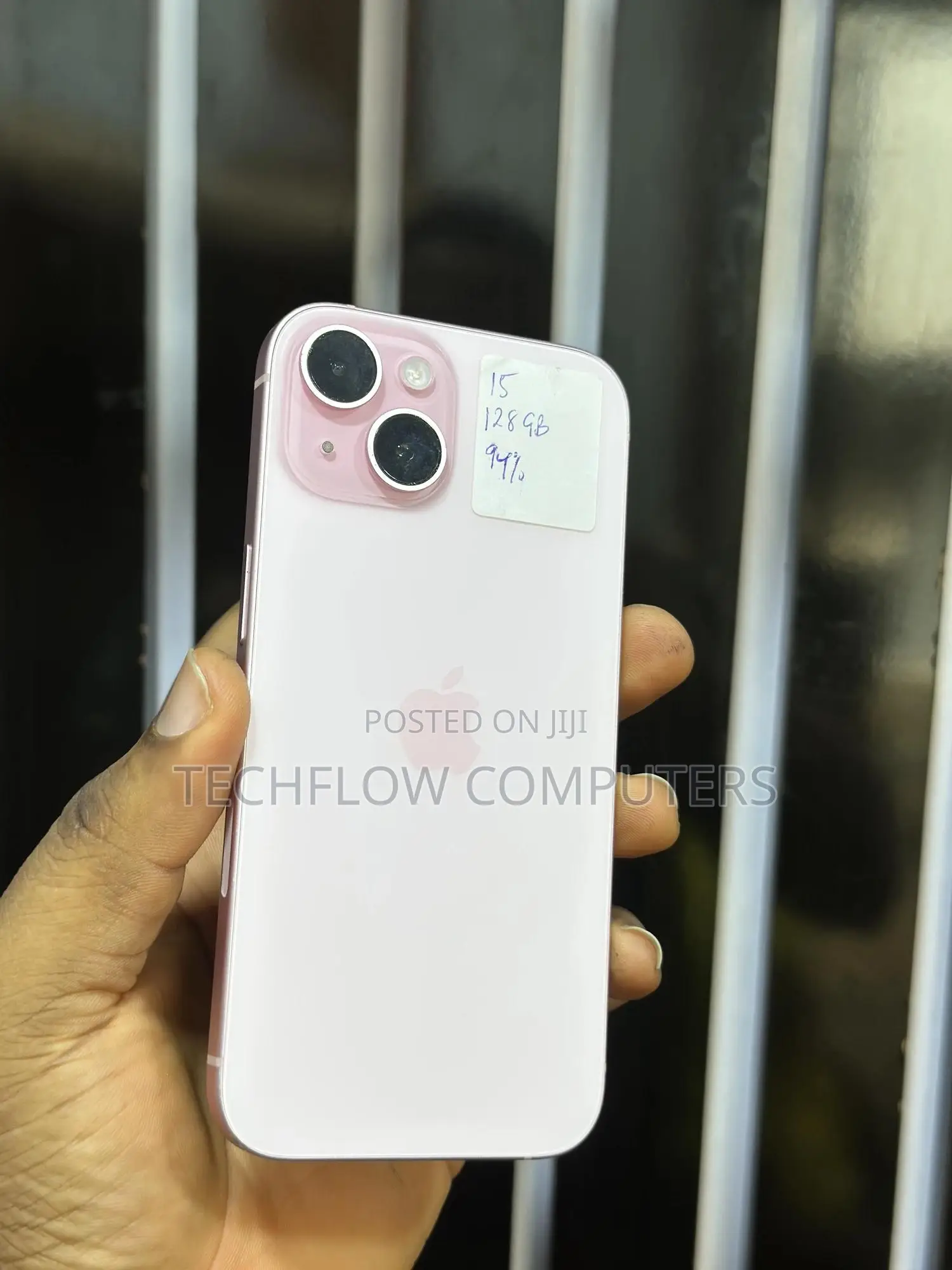 Apple iPhone 15 128 GB Pink