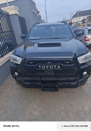 Toyota Tacoma 2018 Black