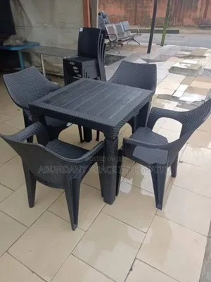 Garden Patio Chairs and Table.