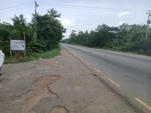 200acres of Land Facing Ilesha/Ile-Ile Express Way Opposite Wosem Chuc