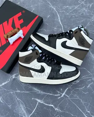 Photo - Luxury Nike Air Jordan 1 High Dark Mocha