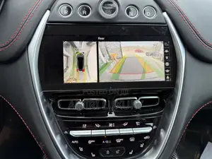 Aston Martin DBX 2021 Black