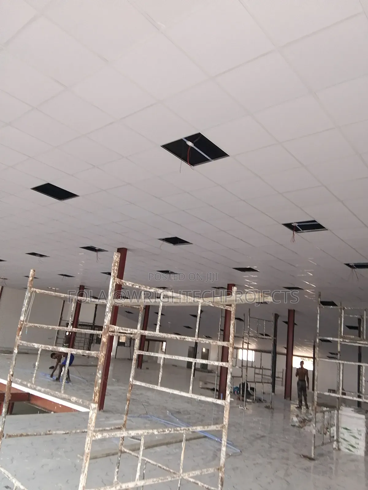 Suspended Ceiling With Grids